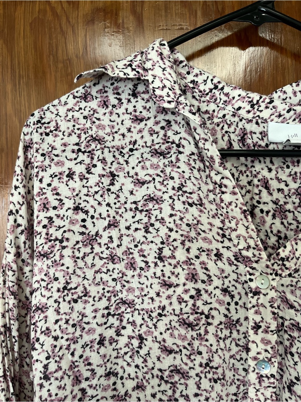 J.Jill Ditsy Floral Button-Up Blouse in White and Dusty Purple 100% Cotton - Picture 3 of 5